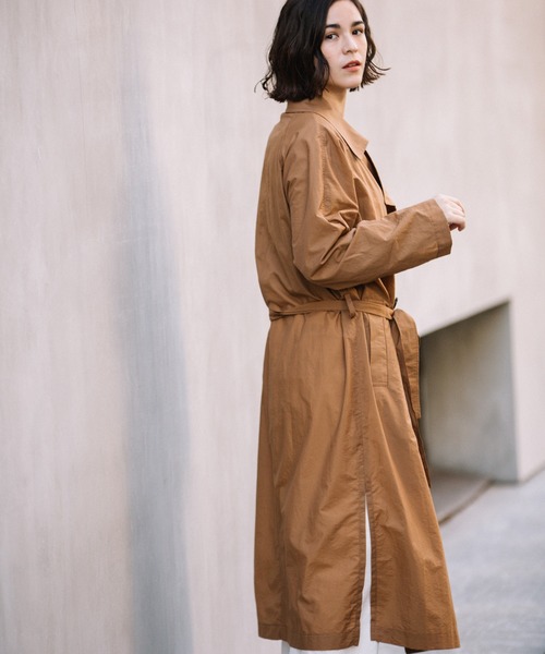 Munich（ミューニック）の「ナイロンコットンタフタ軽量トレンチコート（トレンチコート・レディース・アイボリー/ブルーグレー/ブラック/ブラウン・S/XS）」の11枚目の写真