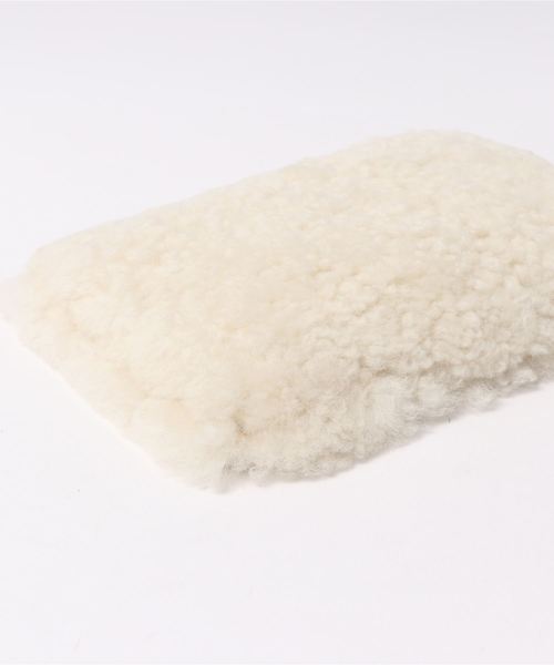 TODAYFUL（トゥデイフル）の「レザー×ボアポシェット（ハンドバッグ・レディース・ベージュ系その他/ブラック・FREE）」の4枚目の写真