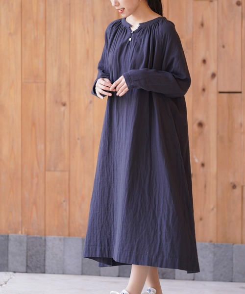 rps（アールピーエス）の「ダブルガーゼラグランスリーブギャザーワンピース（ワンピース・レディース・チャコールグレー/ベージュ/オフホワイト・M）」の3枚目の写真