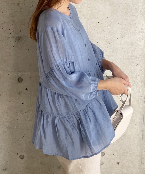 KOBE LETTUCE（コウベレタス）の「バンドカラーシアーティアードブラウス（シャツ/ブラウス・レディース・ホワイト/ベージュ/コーラル/ブルー/グリーン/ブラック・FREE）」の5枚目の写真