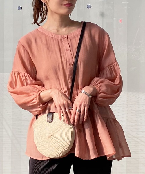 KOBE LETTUCE（コウベレタス）の「バンドカラーシアーティアードブラウス（シャツ/ブラウス・レディース・ホワイト/ベージュ/コーラル/ブルー/グリーン/ブラック・FREE）」の18枚目の写真