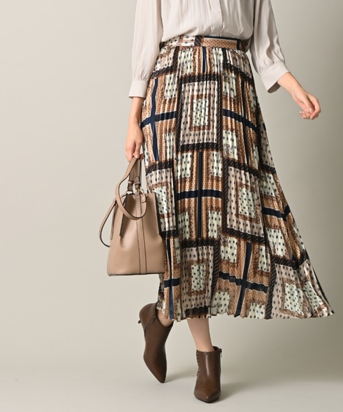 INTERPLANET（インタープラネット）の「シアーランダムパネルプリントスカート（スカート・レディース・グリーン/ブラウン/ベージュ・FREE）」の2枚目の写真