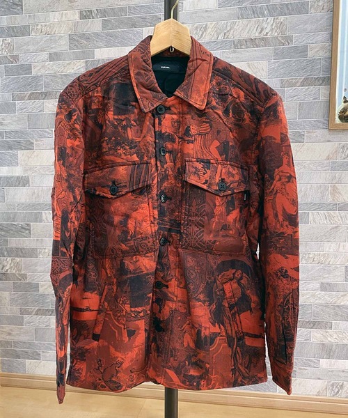 DIESEL（ディーゼル）の「グラフィックカモ パディング シャツ