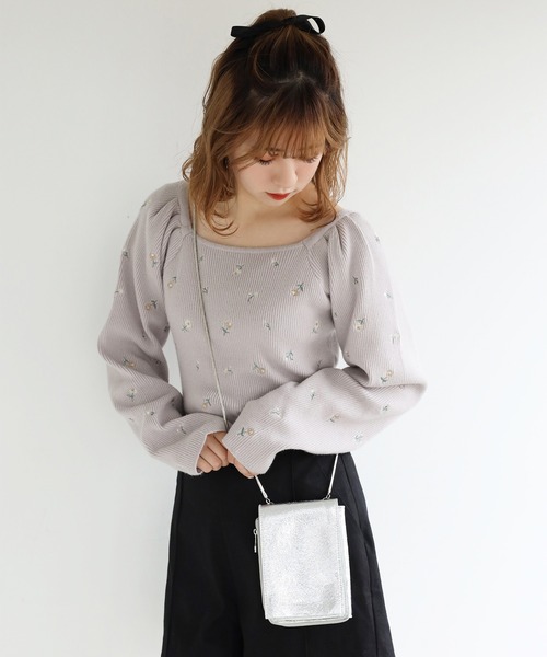 one after another NICE CLAUP（ワンアフターアナザーナイスクラップ）の「フラワー刺繍ニット（ニット/セーター・レディース・ブラック/グレー/アイボリー・FREE）」の21枚目の写真