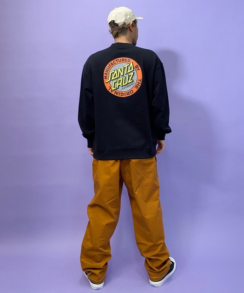 SANTA CRUZ（サンタクルーズ）の「【ムラサキスポーツ別注】SANTACRUZ/サンタクルーズ 　ルーズシルエット　バックプリントスウェット 502211307（スウェット・メンズ・ブラック/ネイビー・M/L/XL）」の9枚目の写真