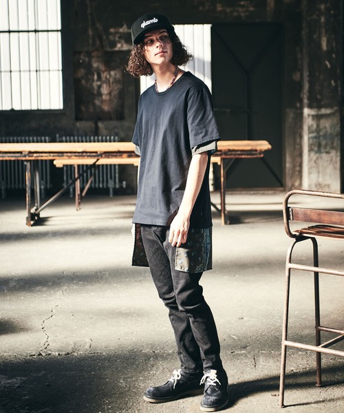 glamb(グラム)の「Common layered CS / コモンレイヤードカットソー(Tシャツ/カットソー・メンズ・ホワイト/ブラック・S/M/L)」の15枚目の写真