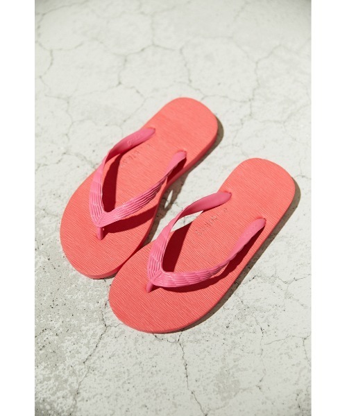BLACK BY MOUSSY(ブラックバイマウジー)の「a×blkby beach sandal(a×blkby ビーチサンダル)(サンダル・レディース・ブラック/ネイビー/ピンク・36/37/38)」の3枚目の写真