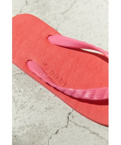 BLACK BY MOUSSY(ブラックバイマウジー)の「a×blkby beach sandal(a×blkby ビーチサンダル)(サンダル・レディース・ブラック/ネイビー/ピンク・36/37/38)」の12枚目の写真