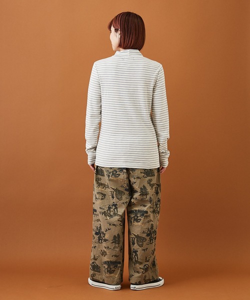 CUBE SUGAR(キューブシュガー)の「ショートスラブフライス ボーダー 長袖 ハイネック(Tシャツ/カットソー・レディース・モカ/ブラック×ホワイト/ホワイト系その他/ブラウン系その他/パープル系その他/グレー×ホワイト・M)」の7枚目の写真