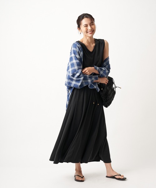 RIVE DROITE（リヴドロワ）の「カノコロングワンピース（ワンピース・レディース・ブラック/ベージュ/ボルドー・FREE）」の17枚目の写真