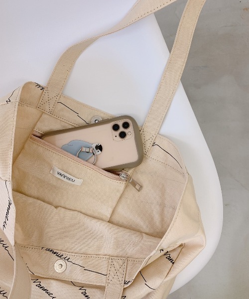 VANNIE U（ヴァニーユー）の「総ロゴトートBAG（トートバッグ・レディース・アイボリー/ベージュ/ブラック・FREE）」の13枚目の写真