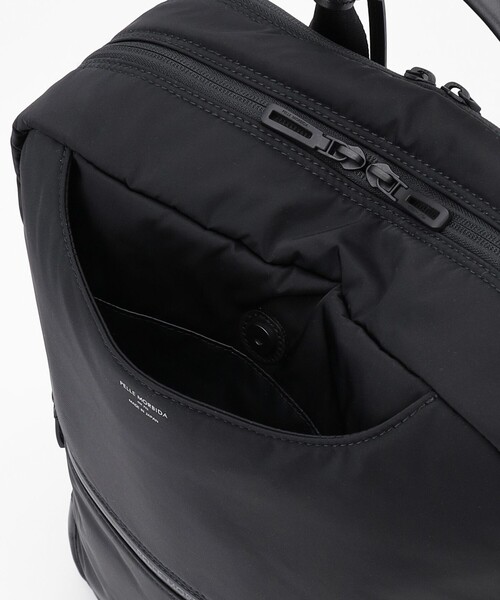 JOSEPH（ジョセフ）の「PELLEMORBIDA―BACKPACK　バックパック（ショルダーバッグ・メンズ・ブラック系・F）」の3枚目の写真