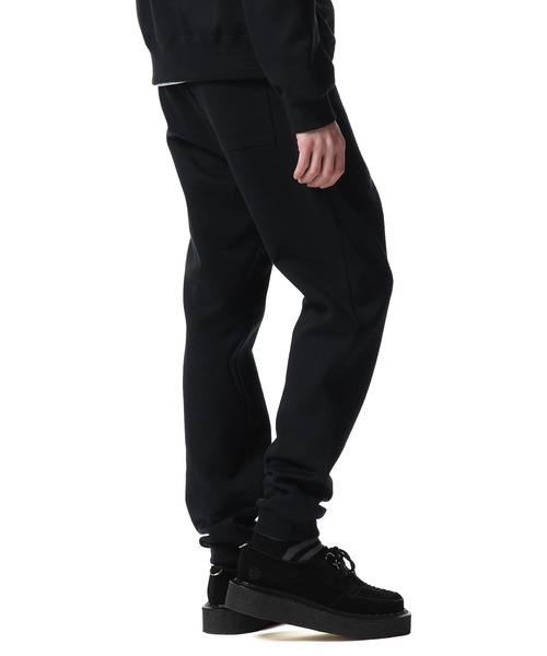 uniform experiment(ユニフォームエクスペリメント)の「SLIM FIT SWEAT PANTS(スウェットパンツ・メンズ・チャコールグレー/ブラック・4/3/1/2)」の8枚目の写真