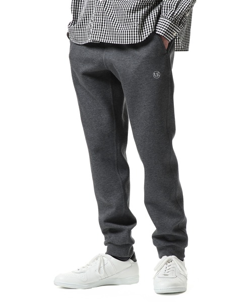 uniform experiment(ユニフォームエクスペリメント)の「SLIM FIT SWEAT PANTS(スウェットパンツ・メンズ・チャコールグレー/ブラック・4/3/1/2)」の11枚目の写真
