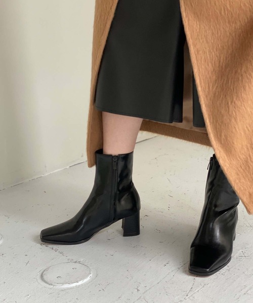 chuclla(チュクラ)の「Half-moon heel square boots chs21a002(ブーツ・レディース・ブラック/パイソン・38/37/40/36/39)」の10枚目の写真