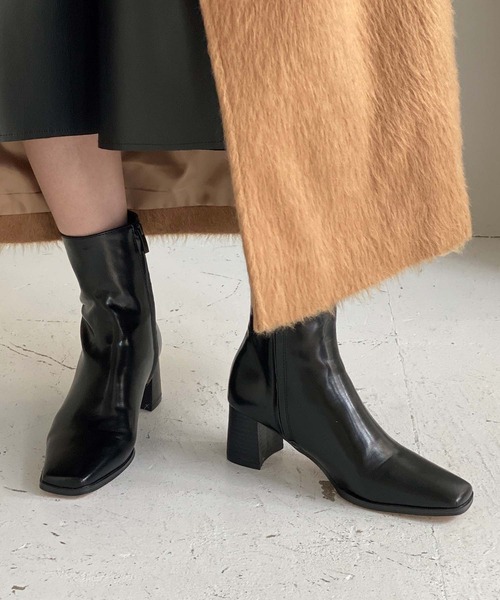 chuclla(チュクラ)の「Half-moon heel square boots chs21a002(ブーツ・レディース・ブラック/パイソン・38/37/40/36/39)」の9枚目の写真
