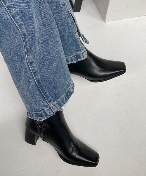 chuclla(チュクラ)の「Half-moon heel square boots chs21a002(ブーツ・レディース・ブラック/パイソン・38/37/40/36/39)」の5枚目の写真