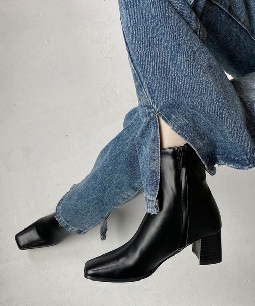 chuclla(チュクラ)の「Half-moon heel square boots chs21a002(ブーツ・レディース・ブラック/パイソン・38/37/40/36/39)」の6枚目の写真