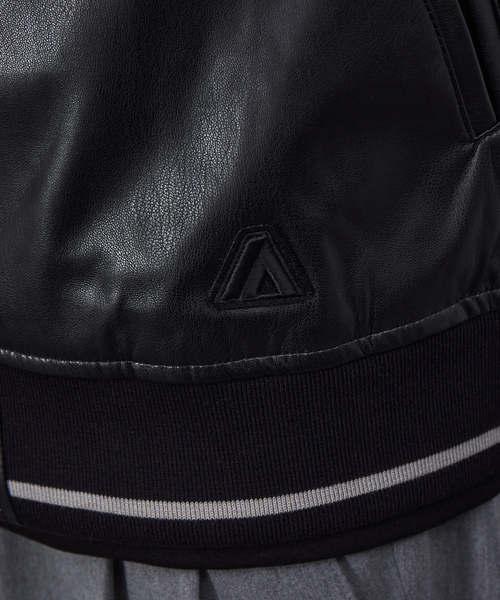 ABAHOUSE(アバハウス)の「ネオレザー スタジャン ブルゾン(ライダースジャケット・メンズ・グレイッシュブルー/ベージュ/ブラック・46/48/44)」の18枚目の写真