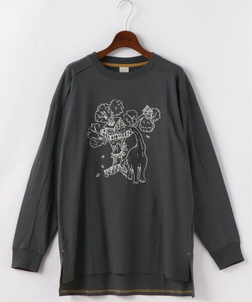 DOUBLE NAME（ダブルネーム）の「TREE HOUSE恐竜刺しゅうロンTEE（Tシャツ/カットソー・レディース・ベージュ/ブラウン/オフホワイト/スミクロ・FREE）」の2枚目の写真