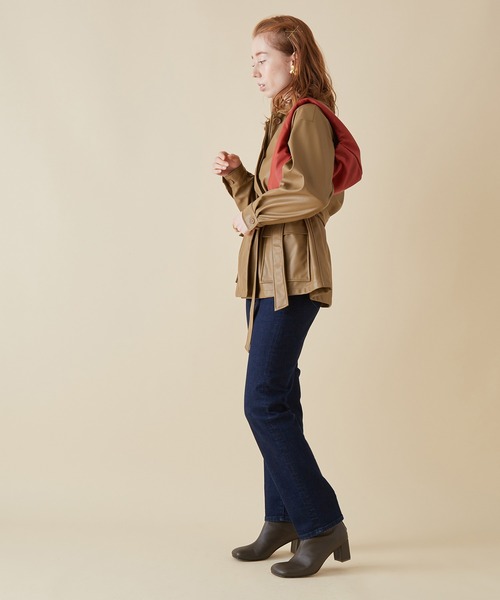 MADEMOISELLE ROPE'（マドモアゼル ロペ）の「フェイクレザーベルテッドブルゾン（ライダースジャケット・レディース・ブラック/ブラウン・38）」の22枚目の写真