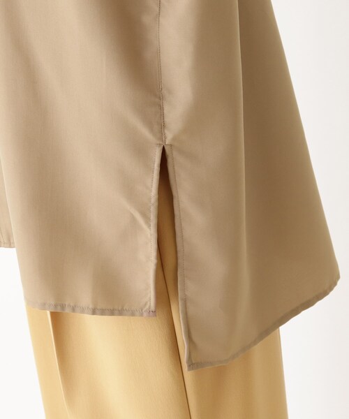 SHOO・LA・RUE（シューラルー）の「◆脇スリット前開きスキッパーシャツ（シャツ/ブラウス・レディース・レンガ/オフホワイト/ダークグリーン/ブラウン系・00）」の9枚目の写真