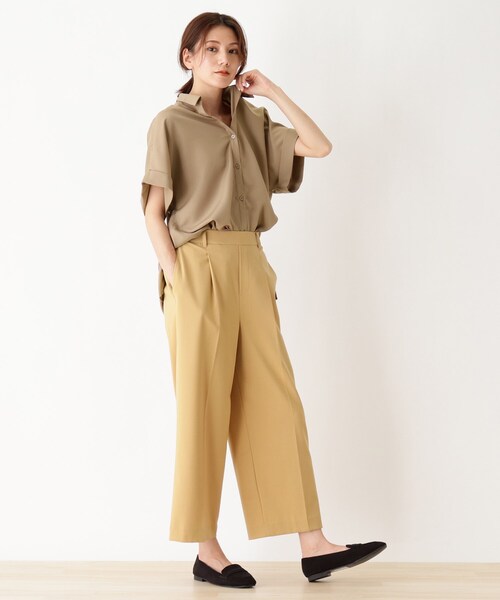 SHOO・LA・RUE（シューラルー）の「◆脇スリット前開きスキッパーシャツ（シャツ/ブラウス・レディース・レンガ/オフホワイト/ダークグリーン/ブラウン系・00）」の7枚目の写真