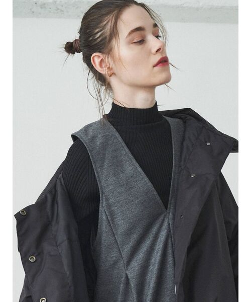 ELENDEEK（エレンディーク）の「ハイネックリブニット（ニット/セーター・レディース・ブラック/パープル/オフホワイト/ライトグリーン・FREE）」の6枚目の写真