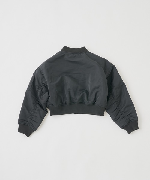 Chico（チコ）の「ショート丈MA-1+中綿ベスト（MA-1・レディース・ブラック/アイボリー・FREE）」の17枚目の写真