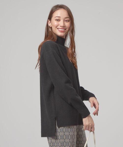 closet story(クローゼットストーリー)の「<closet story(クローゼットストーリー)>イージー オフタートルネック ニット(ニット/セーター・レディース・ライトグレー/ライトブルー/ブラック・FREE)」の10枚目の写真