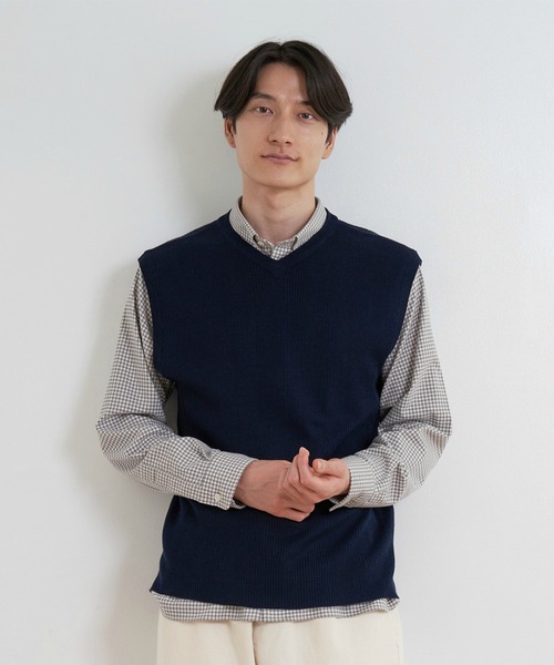 Pitta Re:)（ピッタリ）の「Vネックニットベスト（ベスト・メンズ・チャコールグレー/ネイビー・LL/S/M/L）」の2枚目の写真