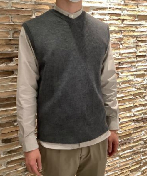Pitta Re:)（ピッタリ）の「Vネックニットベスト（ベスト・メンズ・チャコールグレー/ネイビー・LL/S/M/L）」の4枚目の写真