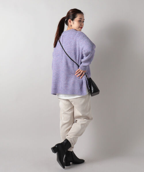 fredy couleur(フレディクルール)の「ストレッチコールテーパードパンツ(その他パンツ・レディース・ブルー系その他2/チャコールグレー/オフホワイト・38)」の22枚目の写真