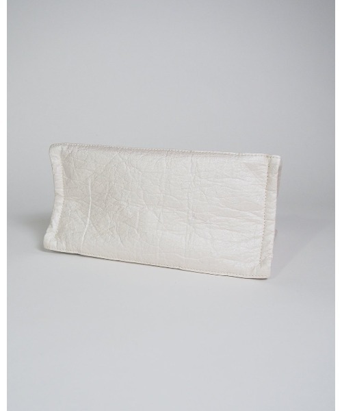 Donnaruma(ドンナルンマ)の「「etul / エツル」ピニャテックス スクエアトートバッグ(トートバッグ・レディース・ホワイト/カーキ/シルバー・FREE)」の18枚目の写真