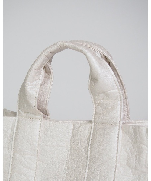 Donnaruma(ドンナルンマ)の「「etul / エツル」ピニャテックス スクエアトートバッグ(トートバッグ・レディース・ホワイト/カーキ/シルバー・FREE)」の16枚目の写真