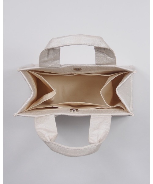 Donnaruma(ドンナルンマ)の「「etul / エツル」ピニャテックス スクエアトートバッグ(トートバッグ・レディース・ホワイト/カーキ/シルバー・FREE)」の20枚目の写真