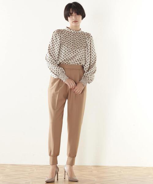 Tiara(ティアラ)の「イージーウォームジョグパンツ(その他パンツ・レディース・アイボリー/キャメル/ブラック/ライトベージュ/ブラック系その他・M/L/S)」の5枚目の写真