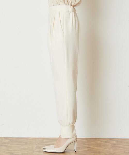 Tiara(ティアラ)の「イージーウォームジョグパンツ(その他パンツ・レディース・アイボリー/キャメル/ブラック/ライトベージュ/ブラック系その他・M/L/S)」の10枚目の写真