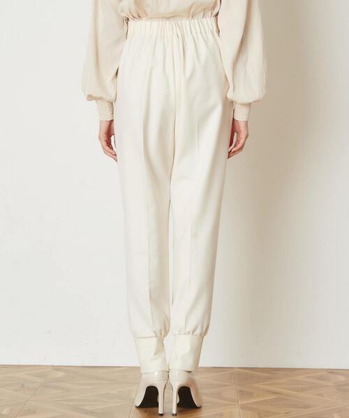 Tiara(ティアラ)の「イージーウォームジョグパンツ(その他パンツ・レディース・アイボリー/キャメル/ブラック/ライトベージュ/ブラック系その他・M/L/S)」の8枚目の写真