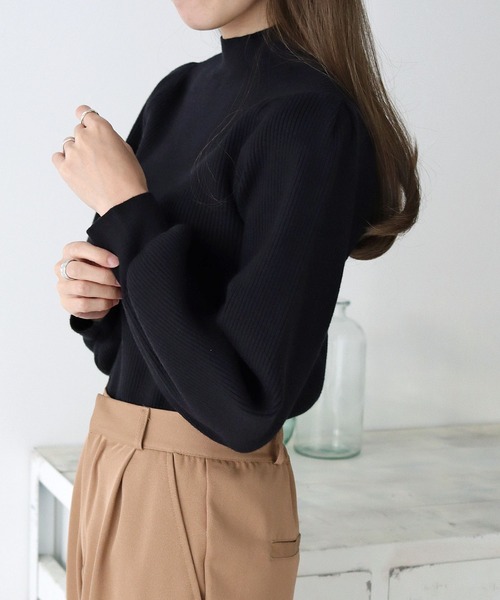 cheriella(シェリエラ)の「【cheriella】洗えるもちもちショルダータックリブニット(ニット/セーター・レディース・ブラック/ベージュ/パープル/グリーン/アイボリー・M)」の14枚目の写真