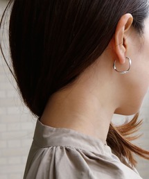 colleca la | ノンホール・ねじれフープ樹脂イヤリング(イヤリング)