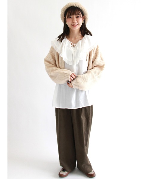 ehka sopo（エヘカソポ）の「ラッフルチュニックブラウス（シャツ/ブラウス・レディース・ブラック/ベージュ/オフホワイト/キナリ・ﾌﾘ-）」の7枚目の写真