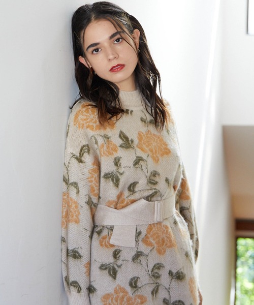 Cheek(チーク)の「花柄ジャガードミニニットワンピース(ワンピース・レディース・ベージュ/チャコールグレー/グレー・MEDIUM)」の6枚目の写真