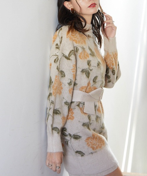 Cheek(チーク)の「花柄ジャガードミニニットワンピース(ワンピース・レディース・ベージュ/チャコールグレー/グレー・MEDIUM)」の8枚目の写真