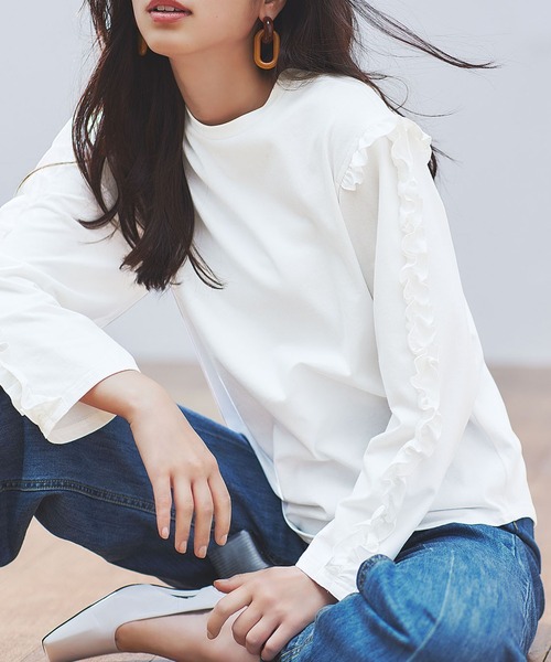 袖フリルカットソー