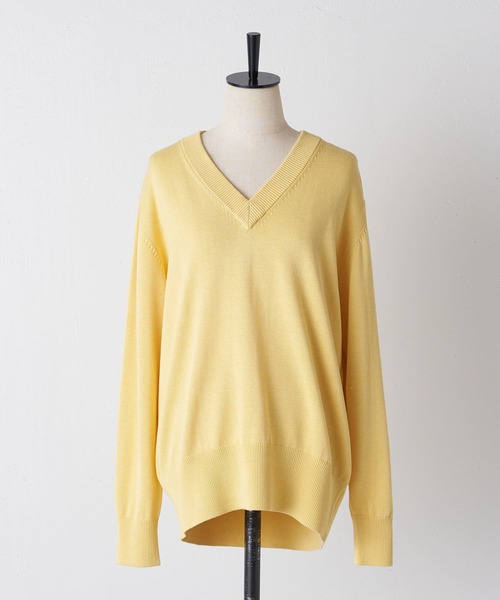BEARDSLEY（ビアズリー）の「開きすぎないVネックが1枚で気軽に着やすいシルクコットンプルオーバーニット（ニット/セーター・レディース・ホワイト/イエロー・FREE）」の9枚目の写真