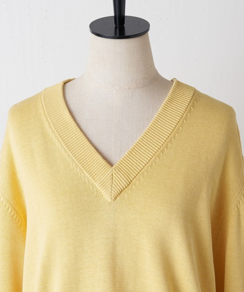BEARDSLEY（ビアズリー）の「開きすぎないVネックが1枚で気軽に着やすいシルクコットンプルオーバーニット（ニット/セーター・レディース・ホワイト/イエロー・FREE）」の13枚目の写真