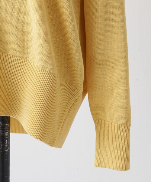 BEARDSLEY（ビアズリー）の「開きすぎないVネックが1枚で気軽に着やすいシルクコットンプルオーバーニット（ニット/セーター・レディース・ホワイト/イエロー・FREE）」の15枚目の写真