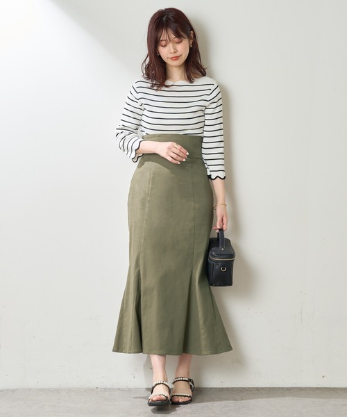 natural couture(ナチュラルクチュール)の「【WEB限定】ハイウエストマーメイドスカート(スカート・レディース・カーキ/サックスブルー/ブラウン・MEDIUM/SMALL)」の12枚目の写真