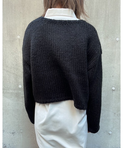 LiSeek（リシーク）の「【LiSeeK】チャンキーボートネックニットTOP（ニット/セーター・レディース・ブラック/ベージュ/ピンク/ブルー/アイボリー・FREE）」の10枚目の写真